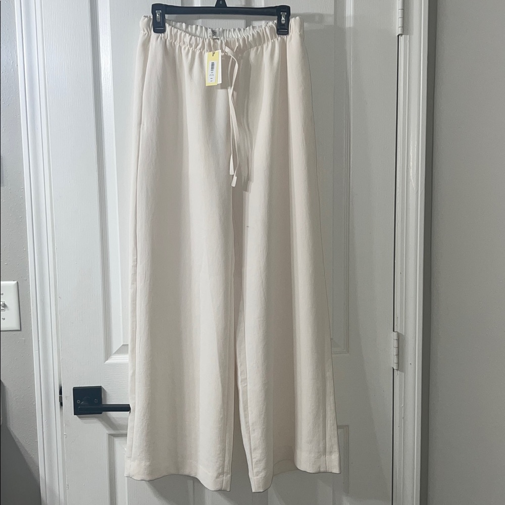 Aritzia The Lodge Crepette Cream Wide Leg Pants